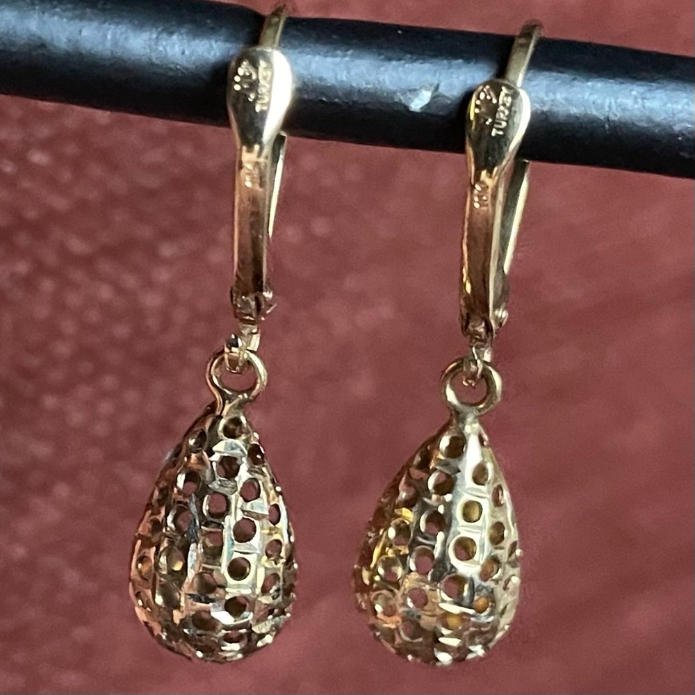 Michael Anthony 10k gold earrings elegant new - Picture 3 of 9